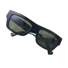 Carica l'immagine nel visualizzatore di Gallery, Occhiale da sole Gucci Gg1301S
